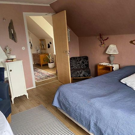 Bed And Books Pa Oesterlens Gaesthaerbaerge Glemminge エクステリア 写真